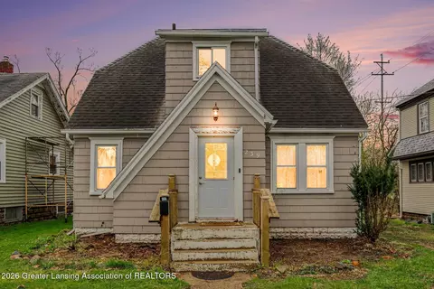 239 W Palmer Ave, Jackson, MI 49203