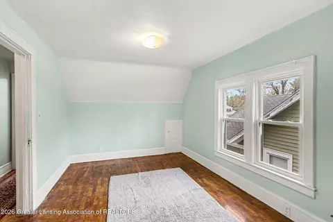 Bedroom - 239 W Palmer Ave, Jackson, MI 49203 photo 5 of 5