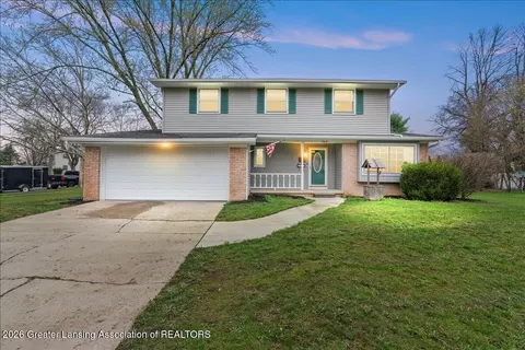 3616 Glasgow Dr, Lansing, MI 48911
