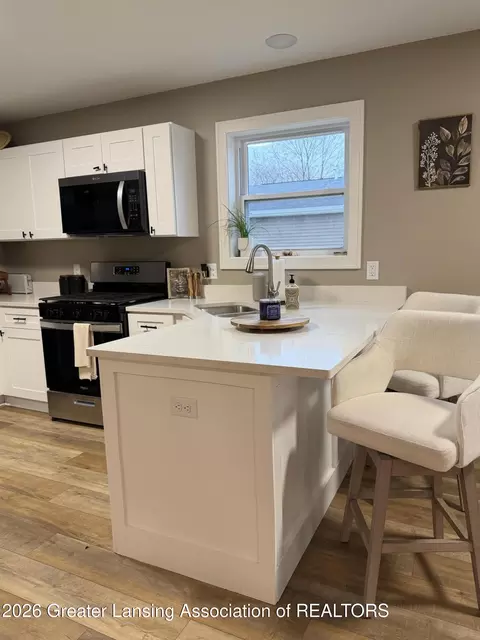Kitchen - 608 Detroit St, Jackson, MI 49201 photo 4 of 4