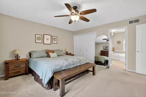 Bedroom - 5930 Eagles Way, Haslett, MI 48840 photo 2 of 8