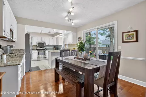 Dining - 5930 Eagles Way, Haslett, MI 48840 photo 4 of 5