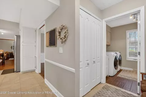 Entry Way - 5930 Eagles Way, Haslett, MI 48840 photo 5 of 6