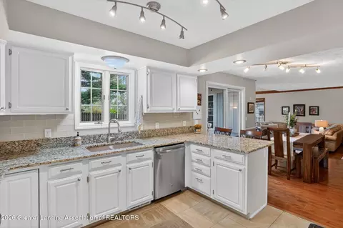 Kitchen - 5930 Eagles Way, Haslett, MI 48840 photo 1 of 4