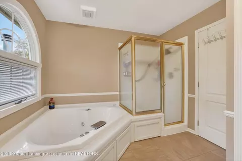 Bath - 5930 Eagles Way, Haslett, MI 48840 photo 3 of 4