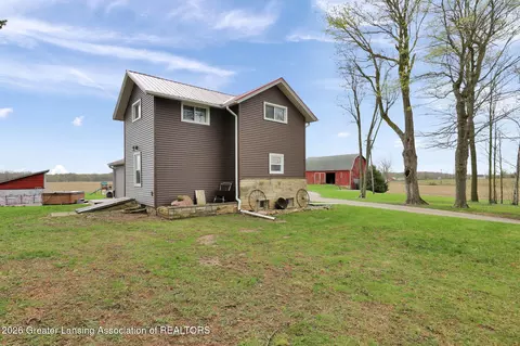 5893 S Pease Rd, Bellevue, MI 49021