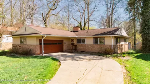 1560 Cahill Dr, East Lansing, MI 48823