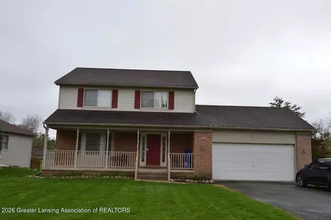 808 Church St, Fowlerville, MI 48836
