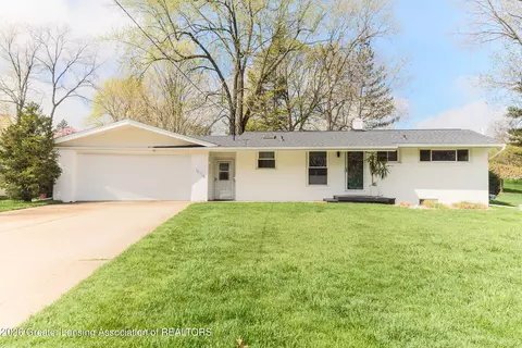 15714 Northward Dr, Lansing, MI 48906