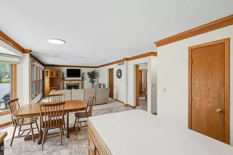 13599 Honeylocust Dr, Dewitt, MI 48820 photo 11