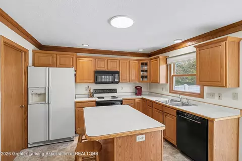 13599 Honeylocust Dr, Dewitt, MI 48820 photo 13