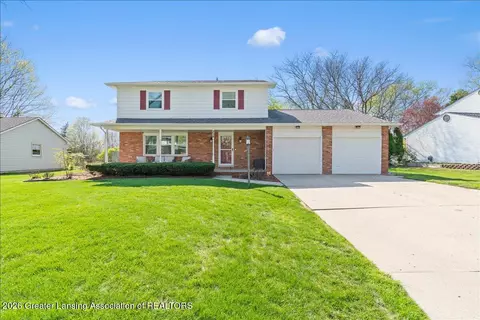 234 Chanticleer Trl, Lansing, MI 48917