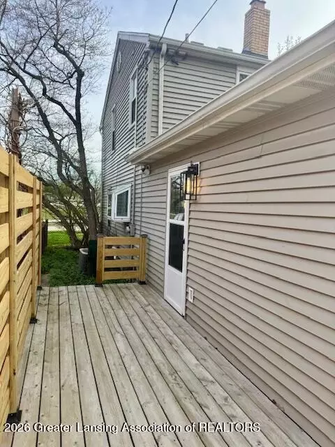 Exterior - 1221 Pershing Dr, Lansing, MI 48910 photo 5 of 7