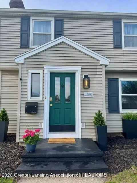 Exterior - 1221 Pershing Dr, Lansing, MI 48910 photo 3 of 7