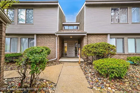 1042 Grenoble Ln #A, Lansing, MI 48917