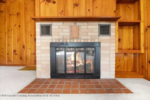 Living - 450 Noble Rd, Williamston, MI 48895 photo 5 of 6