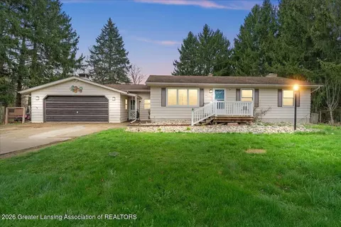 6603 W Cutler Rd, Dewitt, MI 48820