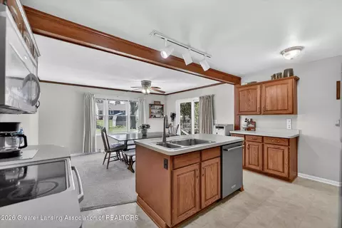 Kitchen - 4322 Devonshire Ave, Lansing, MI 48910 photo 1 of 5