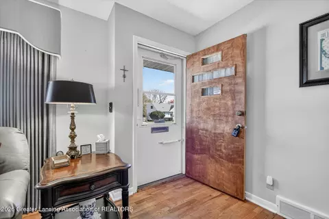 Entry Way - 4322 Devonshire Ave, Lansing, MI 48910 photo 1 of 1