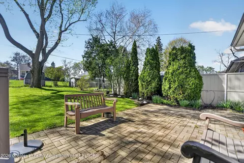 Exterior - 4322 Devonshire Ave, Lansing, MI 48910 photo 4 of 8