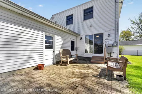Exterior - 4322 Devonshire Ave, Lansing, MI 48910 photo 7 of 8