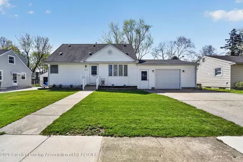 Exterior - 4322 Devonshire Ave, Lansing, MI 48910 photo 2 of 8