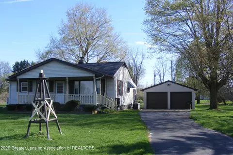 7064 E Clinton Trl, Eaton Rapids, MI 48827