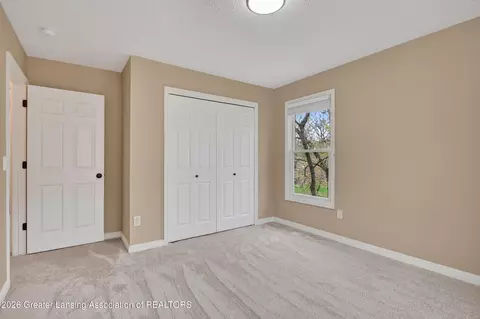 Bedroom - 518 Looking Glass Gln, Dewitt, MI 48820 photo 6 of 7
