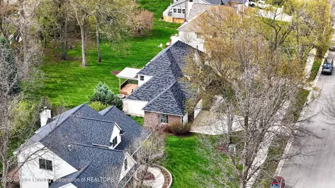 View/Area - 518 Looking Glass Gln, Dewitt, MI 48820 photo 5 of 7