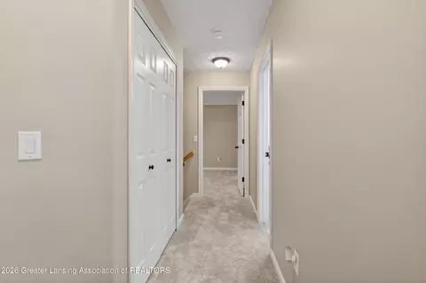Entry Way - 518 Looking Glass Gln, Dewitt, MI 48820 photo 5 of 5
