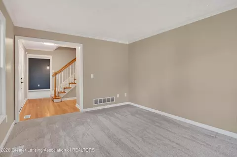 Living - 518 Looking Glass Gln, Dewitt, MI 48820 photo 3 of 7