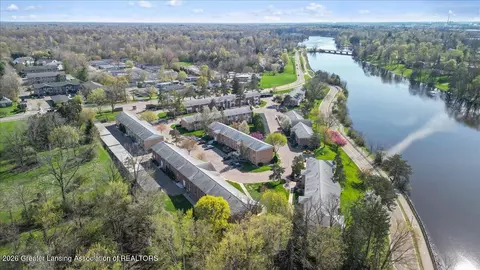 3333 Moores Riv #305, Lansing, MI 48911