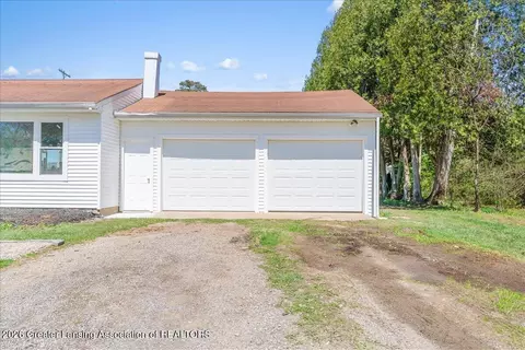 Exterior - 3776 Hendee Rd, Jackson, MI 49201 photo 1 of 4