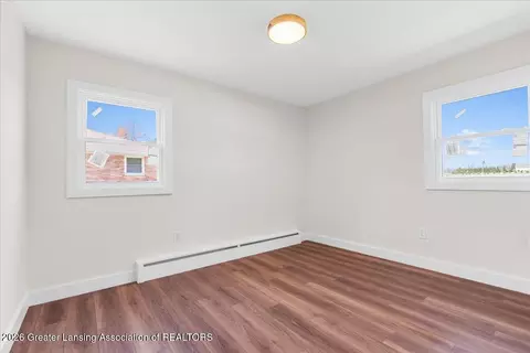 Bedroom - 3776 Hendee Rd, Jackson, MI 49201 photo 2 of 4