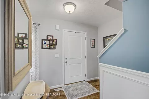 Entry Way - 5633 Bittern Dr, Holt, MI 48842 photo 4 of 4