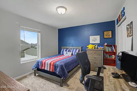 Bedroom - 5633 Bittern Dr, Holt, MI 48842 photo 5 of 7