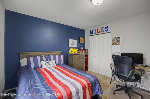 Bedroom - 5633 Bittern Dr, Holt, MI 48842 photo 6 of 7