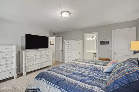 Bedroom - 5633 Bittern Dr, Holt, MI 48842 photo 3 of 7