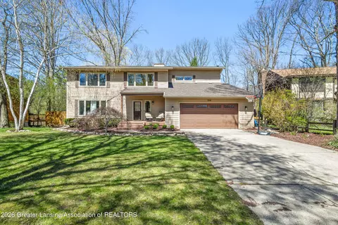 1314 Fairoaks Ct, East Lansing, MI 48823