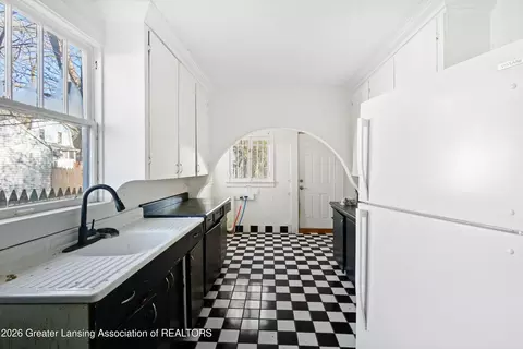 Other - 516 Smith Ave, Lansing, MI 48910 photo 2 of 12