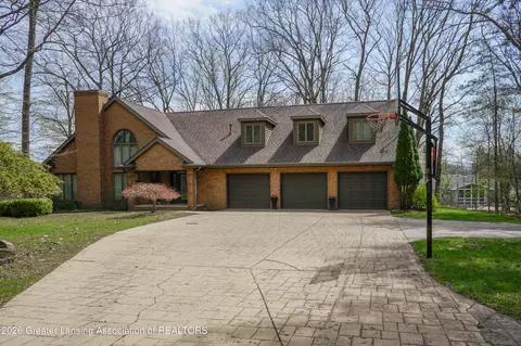 4103 Wagon Wheel Ln, Lansing, MI 48917