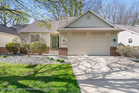 6036 Madeira Dr #100, Lansing, MI 48917