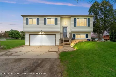 7250 Oneida Rd, Charlotte, MI 48813