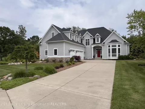 6106 Fresno Ln, East Lansing, MI 48823