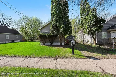 305 Euclid Ave, Jackson, MI 49203
