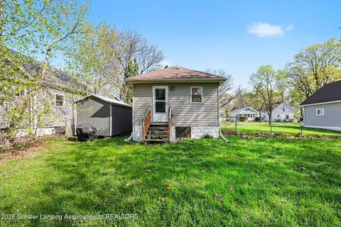 Exterior - 305 Euclid Ave, Jackson, MI 49203 photo 3 of 6