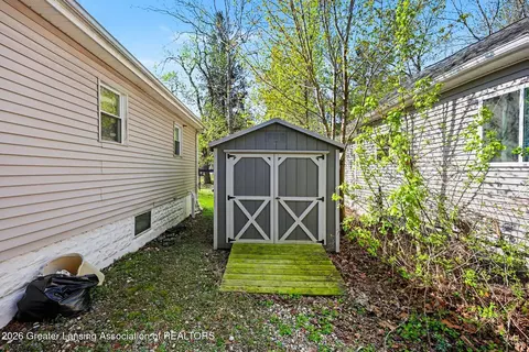 Exterior - 305 Euclid Ave, Jackson, MI 49203 photo 6 of 6