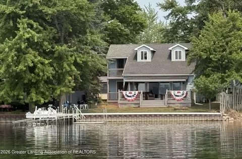 1328 Shepard St, Crystal, MI 48818