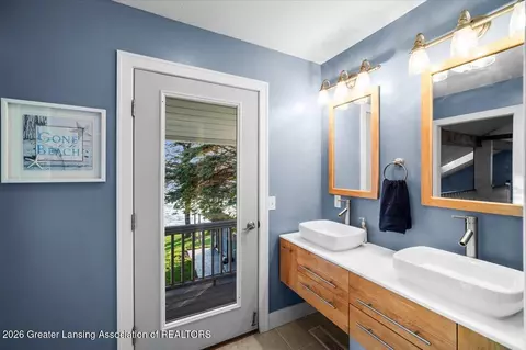 Bath - 1328 Shepard St, Crystal, MI 48818 photo 9 of 9