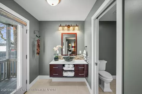 Bath - 1328 Shepard St, Crystal, MI 48818 photo 4 of 9